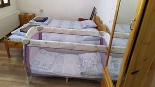 Гостевой дом Hostel Pashov Велико-Тырново Двухместный номер с 1 кроватью или 2 отдельными кроватями, общая ванная комната-8